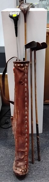 Lot 1372 - GOLF CLUBS