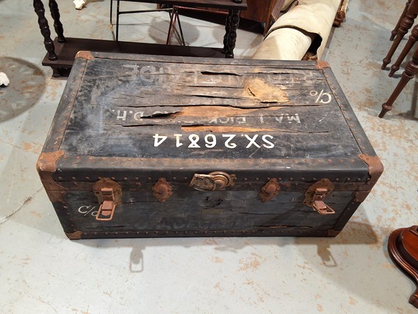 Lot 255 - WARDROBE TRUNK