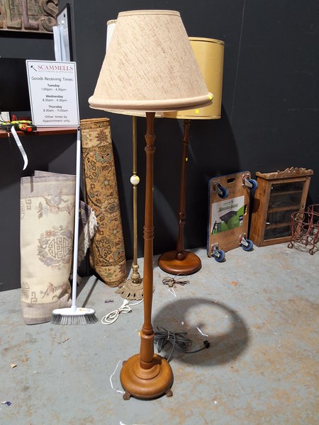 Lot 386 - STANDARD LAMP