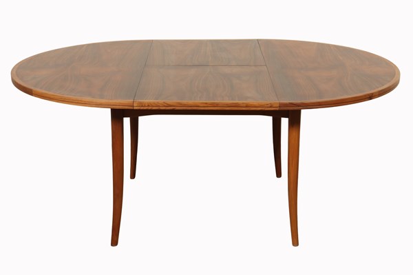 Lot 58 - EXTENSION DINING TABLE