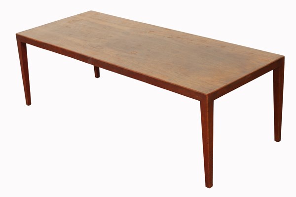 Lot 186 - COFFEE TABLE