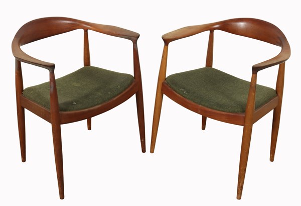 Lot 102 - PAIR OF ARM CHAIRS