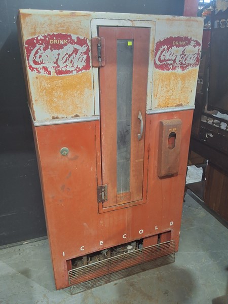Lot 249 - COCA-COLA FRIDGE