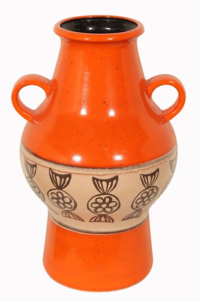 Lot 148 - POTTERY VASE