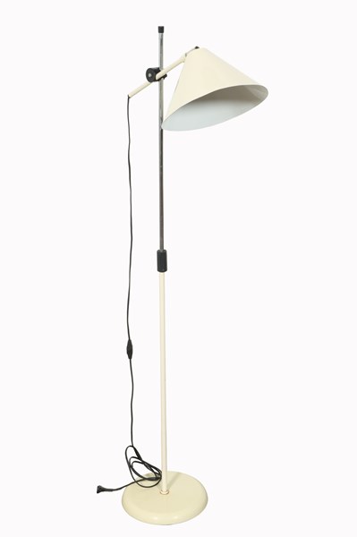Lot 29 - READING LAMP