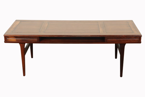 Lot 104 - ROSEWOOD COFFEE TABLE