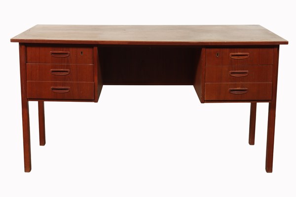 Lot 1 - TEAK DESK