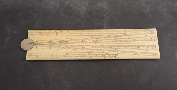 Lot 1048 - NAVIGATIONAL INSTRUMENT