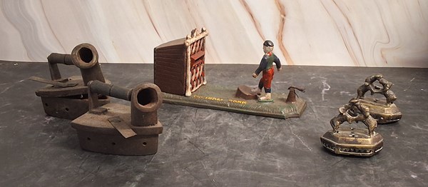 Lot 1208 - METAL COLLECTABLES