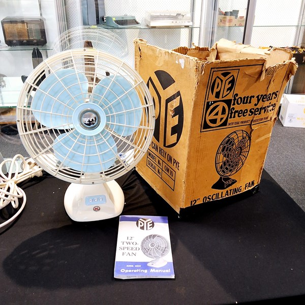 Lot 1269 - TABLE FAN