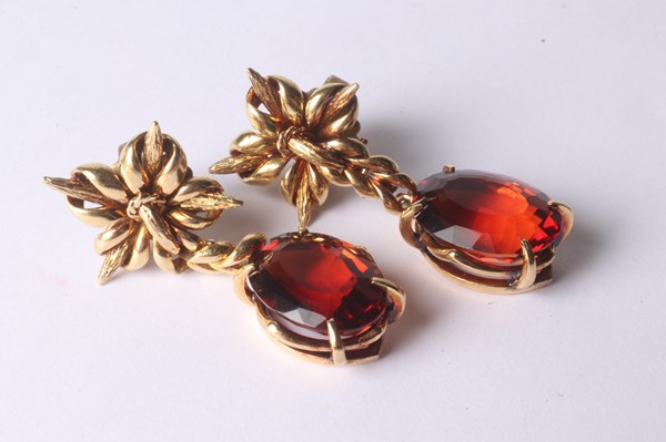 Lot 1020 - GOLD EARRINGS