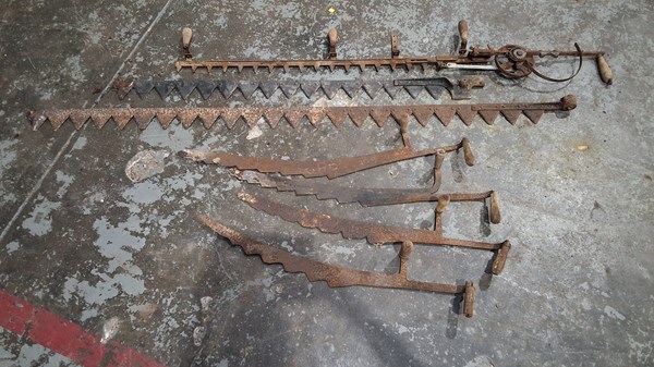 Lot 286 - HAY SAWS