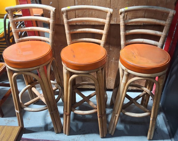 Lot 51 - BAR STOOLS