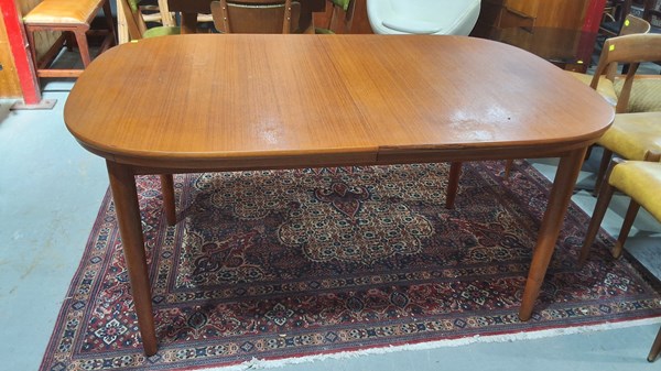 Lot 52 - DINING TABLE