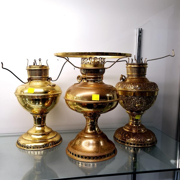 Lot 1380 - LAMP PARTS