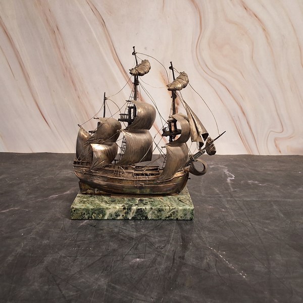 Lot 1190 - SILVER SHIP