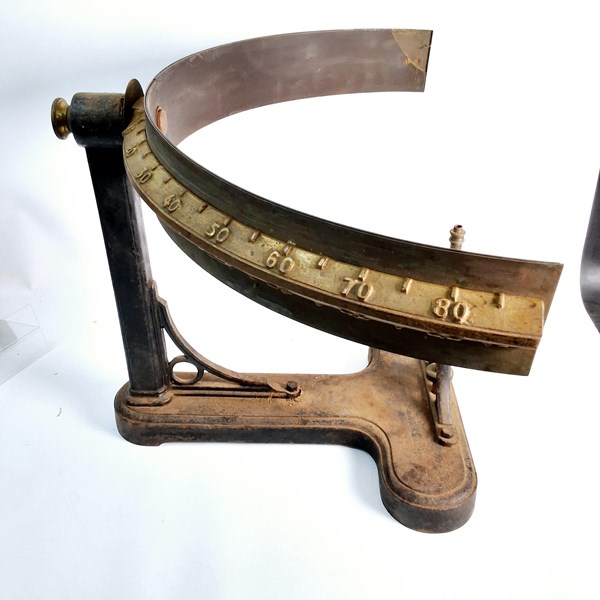 Lot 1360 - OPHTHALMOMETER