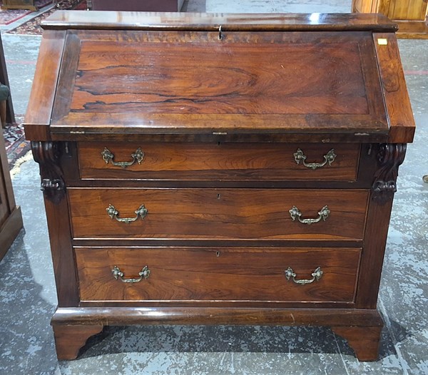 Lot 213 - WRITING BUREAU