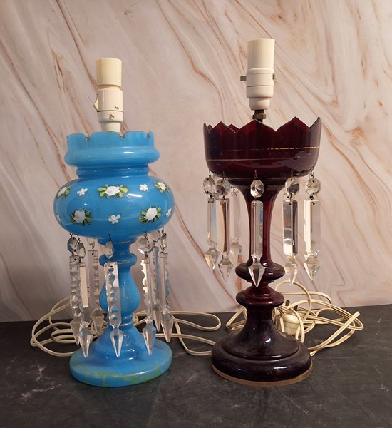 Lot 1394 - LUSTRE VASES