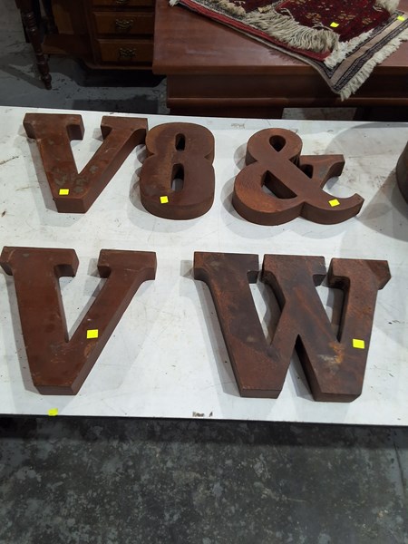 Lot 160 - METAL LETTERS