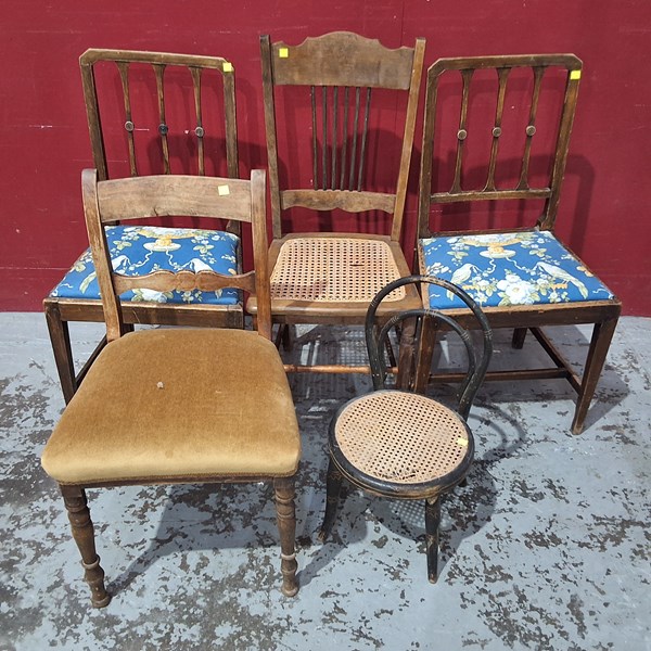 Lot 253 - CHAIR LOT
