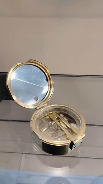 Lot 1206 - COMPASS