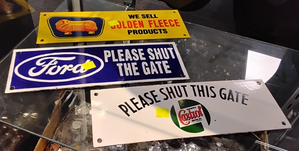 Lot 1382 - VINTAGE STYLE ENAMEL SIGNS