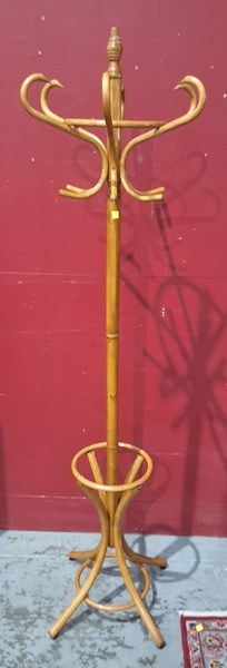Lot 50 - COAT RACK