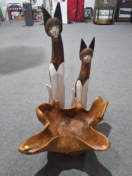 Lot 136 - TIMBER WARES