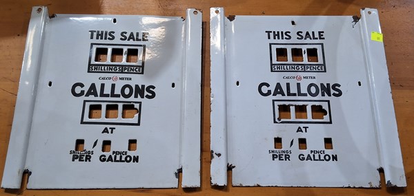 Lot 354 - GAS SIGNS
