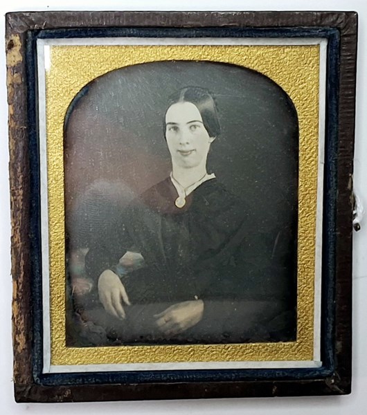 Lot 1044 - DAGUERREOTYPE