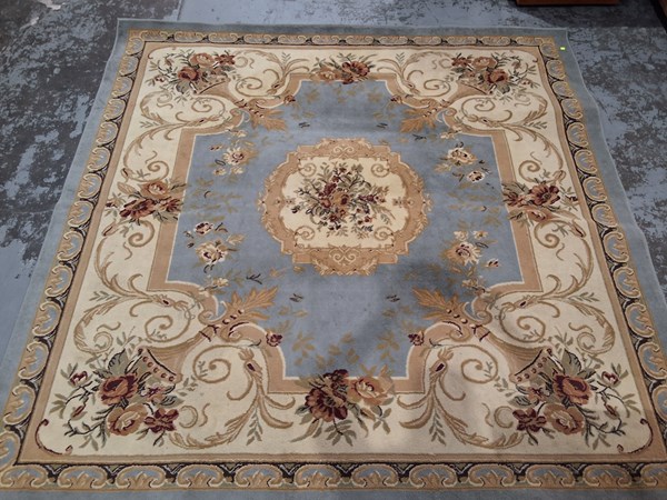 Lot 123 - RUG