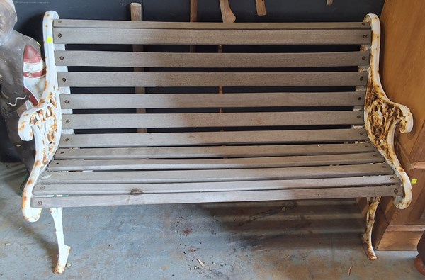 Lot 346 - GARDEN BENCH