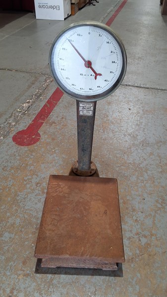 Lot 337 - INDUSTRIAL SCALES