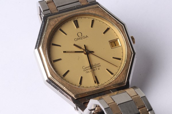 Lot 1010 - OMEGA WRIST WATCH