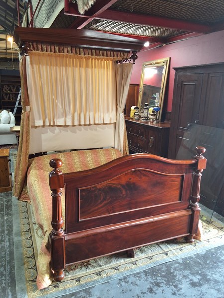 Lot 114 - DOUBLE BED