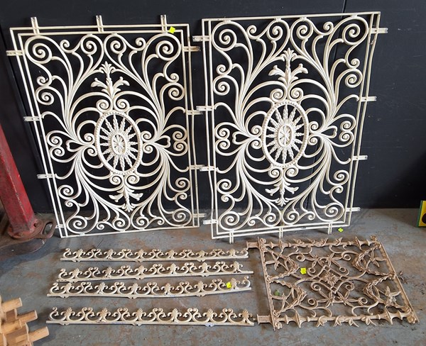Lot 341 - ARCHITECTURAL METAL WORK