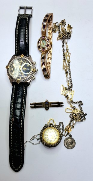 Lot 1029 - JEWELLERY