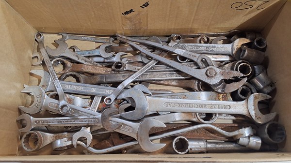 Lot 259 - SPANNERS