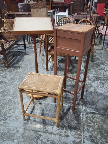 Lot 175 - FURNITURE LOT