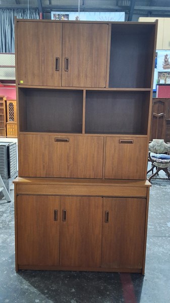 Lot 49 - WALL UNIT