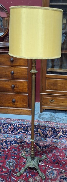 Lot 107 - STANDARD LAMP