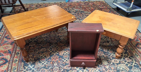 Lot 240 - FURNITURE LOT