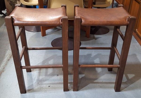 Lot 23 - RETRO BAR STOOLS