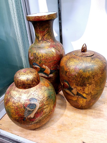 Lot 1295 - ORIENTAL DECOR