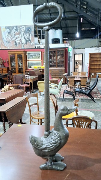 Lot 209 - DOOR STOP