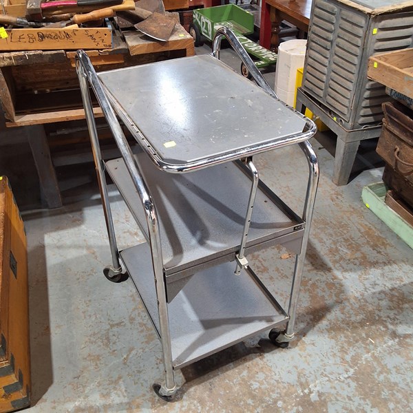Lot 266 - WORKSHOP TROLLEY