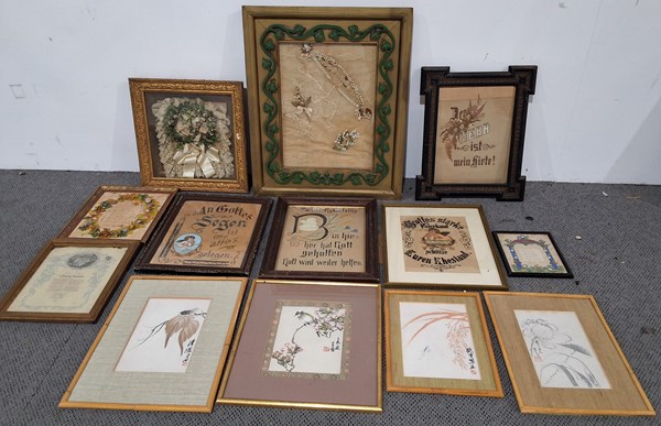 Lot 298 - WALL DECOR LOT