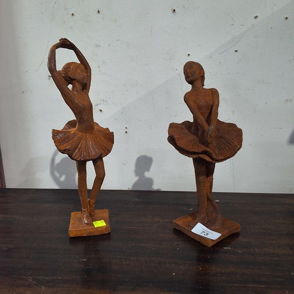 Lot 73 - GARDEN ORNAMENTS