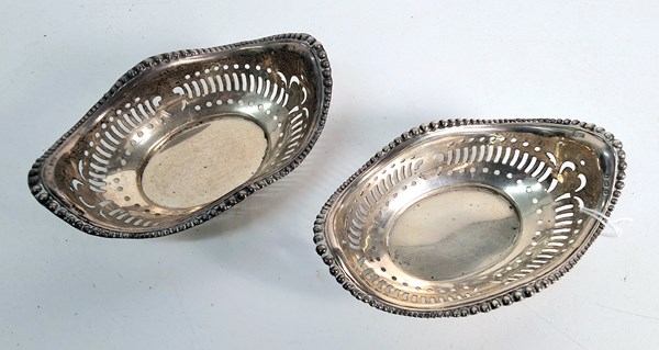 Lot 1038 - SILVER BON-BONS